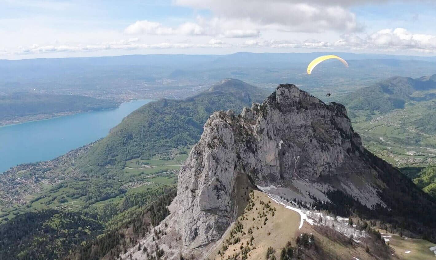 vol cross Les Grands Espaces vue lac d'Annecy et montagnes